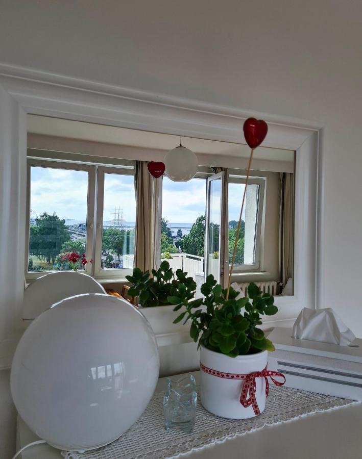 Apartment By The Sea - Kosciuszki Square Gdynia Luaran gambar